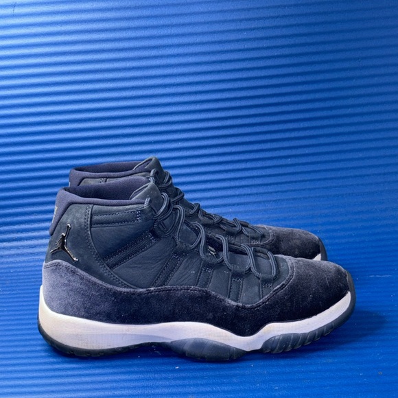 Size 5.5- Women’s Nike Jordan 11 Retro Midnight Navy 2022 AR0715-441 GS 4Y - Picture 1 of 7